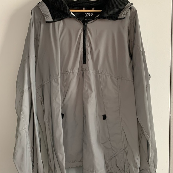Zara zip up hoodie size M silver - Picture 3 of 5